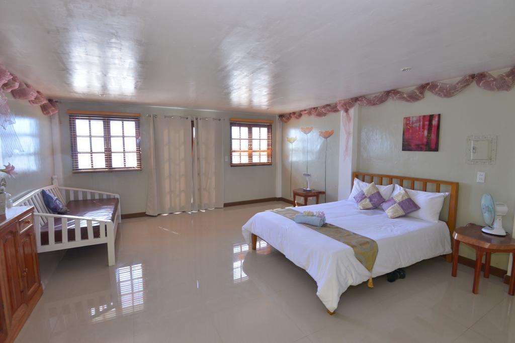 Lanas Beach Resort Romblon Island Pokój zdjęcie
